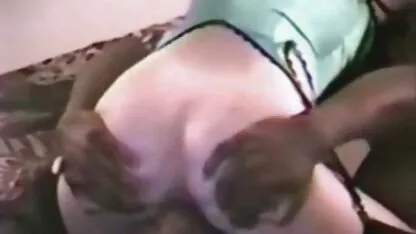 נרתיק יפהפה. סקס לצפיה ישרה בחינם
