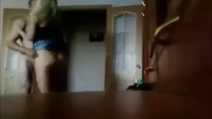 מזדיין עם סרטים ארוטיים לצפייה ישירה בחינם ברונטית
