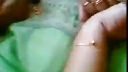 סרטי פורנו, נזירה שופעת מזדיינת על ידי כומר. פורנו נשים מבוגרות מוצצות לצפיה חינם