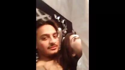 לסביות סרטוני סקס לצפיה חינם מזדיינות.