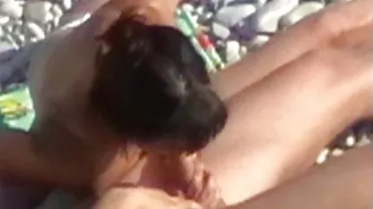 נשים שופעות יזדיינו עם גבר ליד סקס חינם לצפייה ישירה הבריכה.