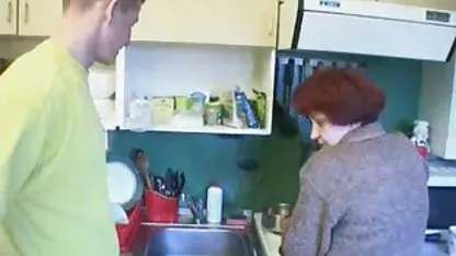 הילד צפייה ישירה סרטי סקס נדפק.