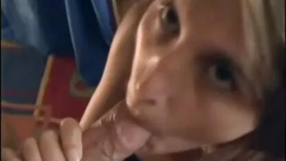 עירום סקסלצפיה חינם על המרפסת.